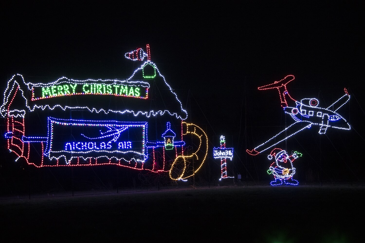 NICHOLAS AIR Christmas Lights Display