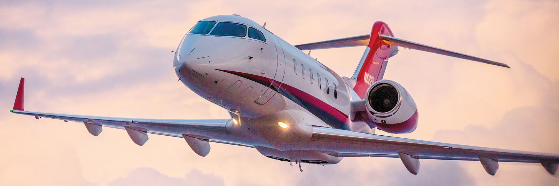 Challenger 300 Aerial