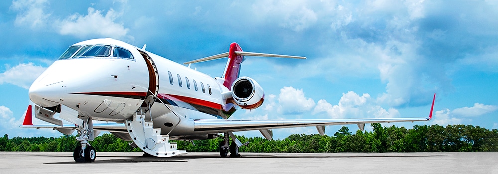 Challenger 300 on Tarmac